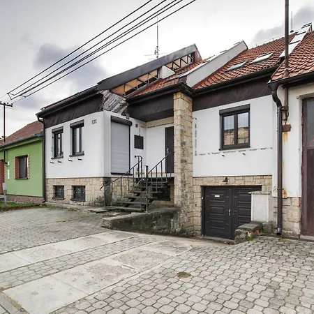Casa de Férias Stylovy Dum U Vinic S Bazenem *